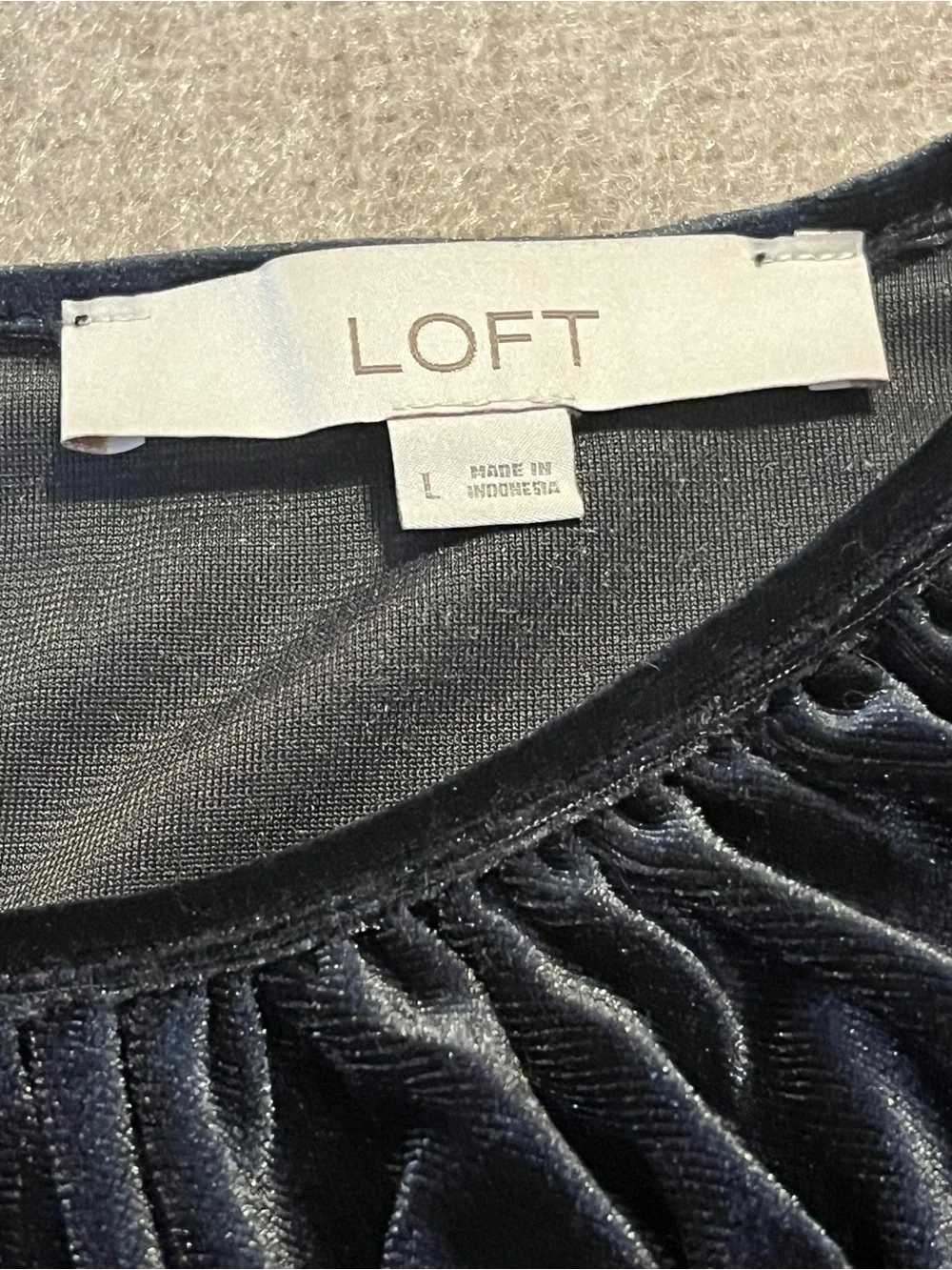 LOFT Black Velvet Puff Sleeve Top Size Large